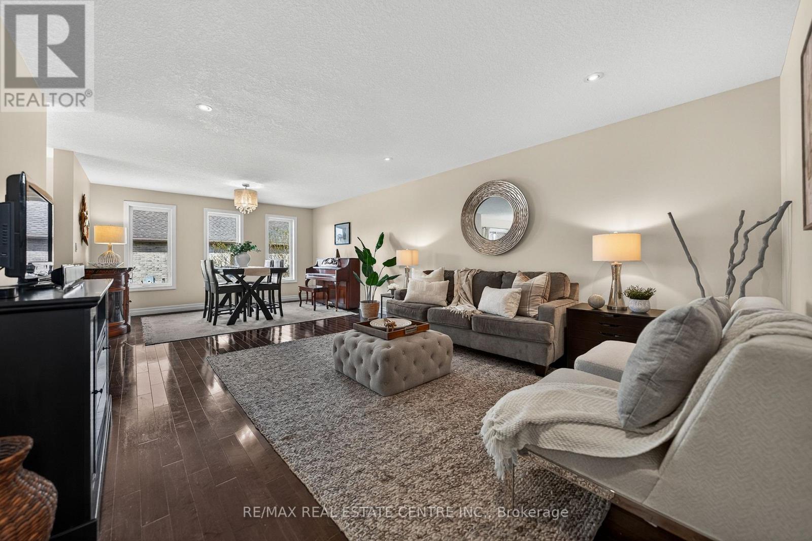 692 Halifax Road, Woodstock (Woodstock - North), Ontario  N4T 0G1 - Photo 6 - X13048196