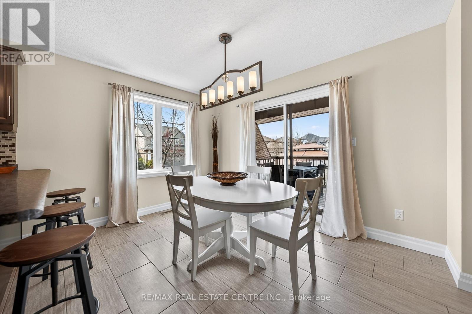 692 Halifax Road, Woodstock (Woodstock - North), Ontario  N4T 0G1 - Photo 9 - X13048196