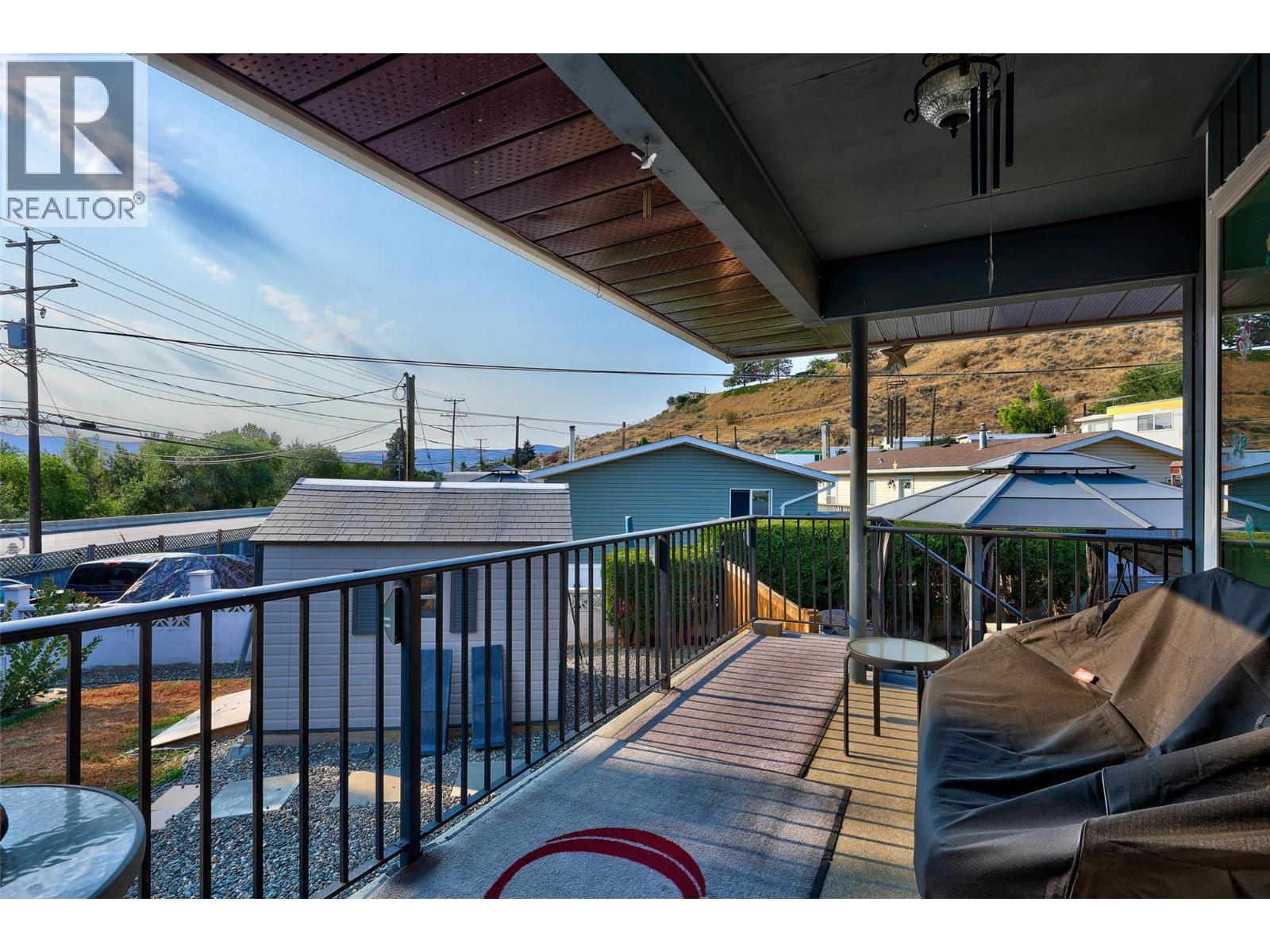 2402 Parkview Drive, Kamloops, British Columbia  V2B 7J1 - Photo 14 - 10384956