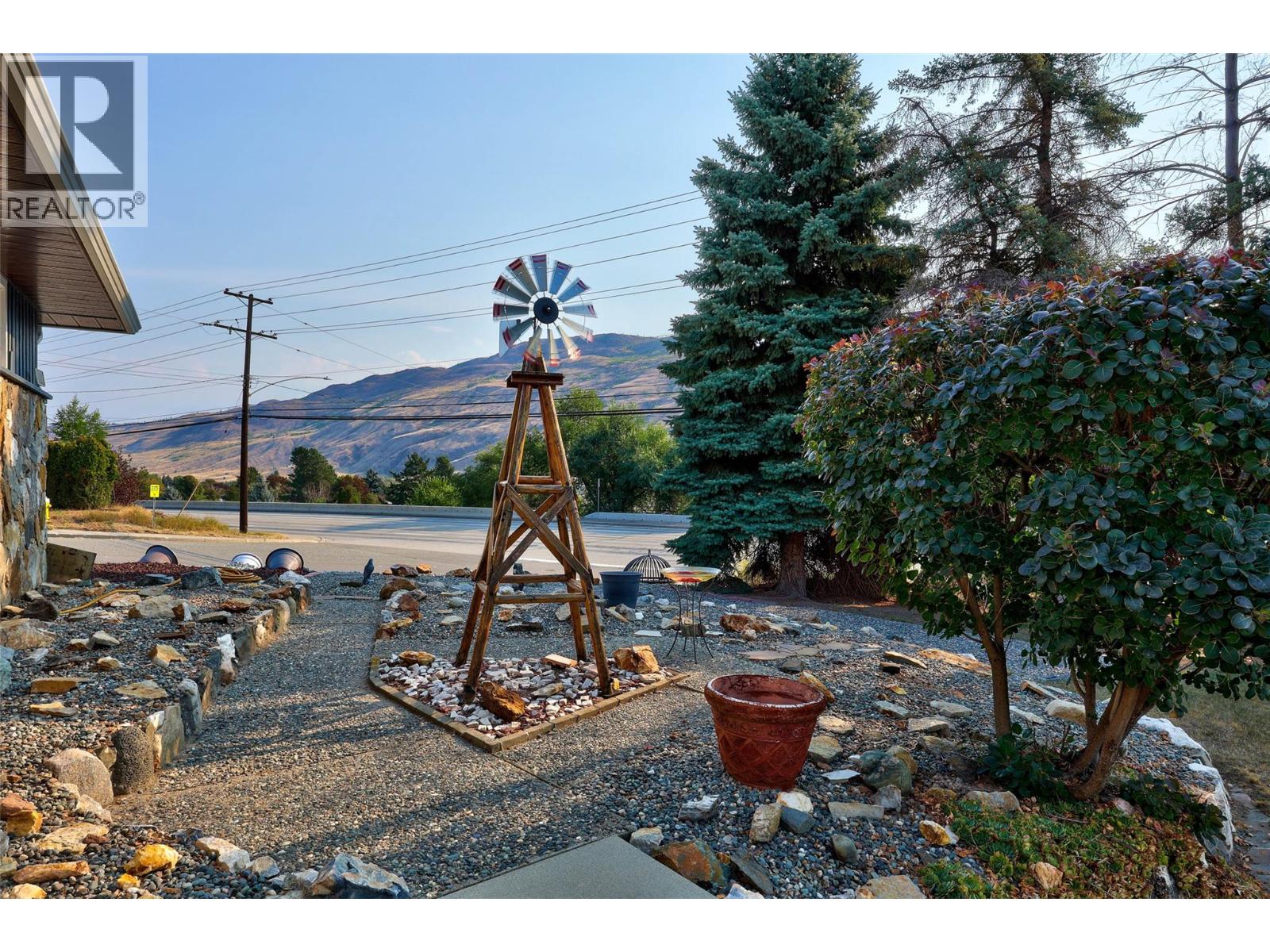 2402 Parkview Drive, Kamloops, British Columbia  V2B 7J1 - Photo 26 - 10384956