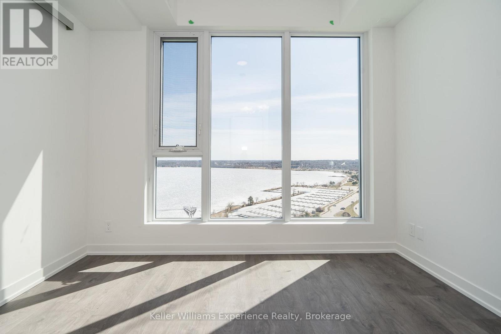 1910 - 39 Mary Street, Barrie (City Centre), Ontario  L4N 1S9 - Photo 15 - S13048416