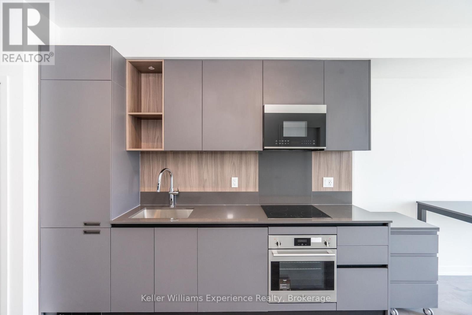 1910 - 39 Mary Street, Barrie (City Centre), Ontario  L4N 1S9 - Photo 6 - S13048416