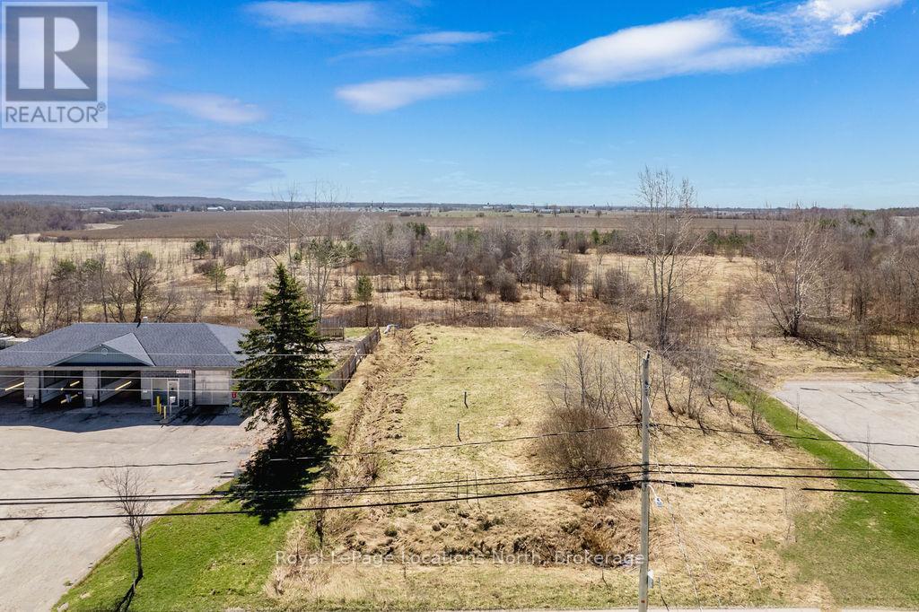 137 Queen Street W, Springwater, Ontario  L0L 1P0 - Photo 3 - S13048500