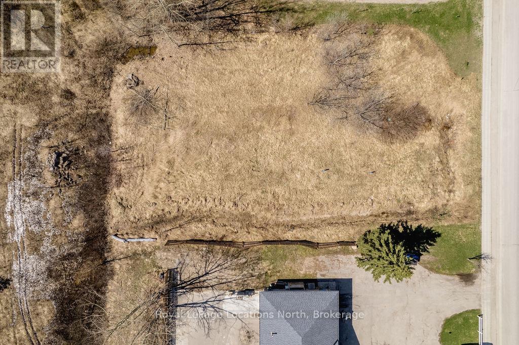 137 Queen Street W, Springwater, Ontario  L0L 1P0 - Photo 5 - S13048500