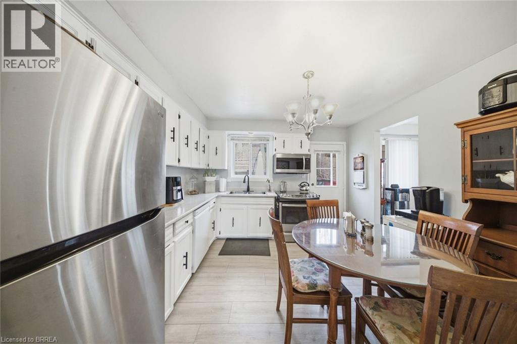 147 Forest Road, Brantford, Ontario  N3S 7L5 - Photo 16 - 40816312