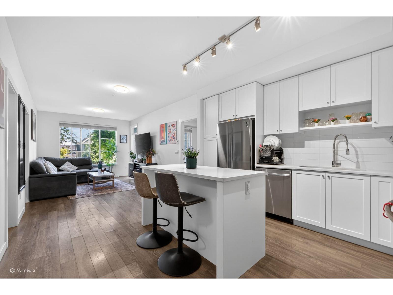 115 13623 81a Avenue, Surrey, British Columbia  V3W 3N7 - Photo 4 - R3114968