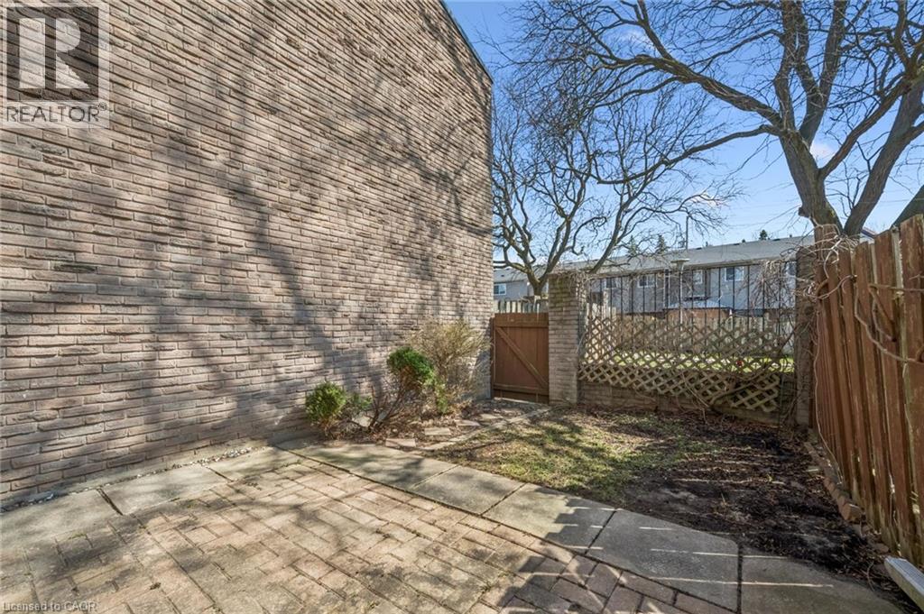 224g Harvard Place, Waterloo, Ontario  N2J 4G2 - Photo 15 - 40824475