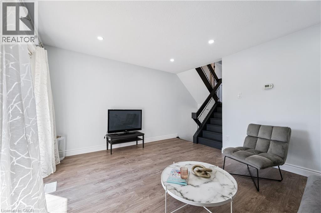 224g Harvard Place, Waterloo, Ontario  N2J 4G2 - Photo 8 - 40824475