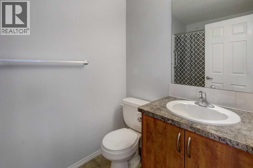 2429, 700 Willowbrook Road NW, Airdrie, Alberta  T4B 2B7 - Photo 32 - A2296314