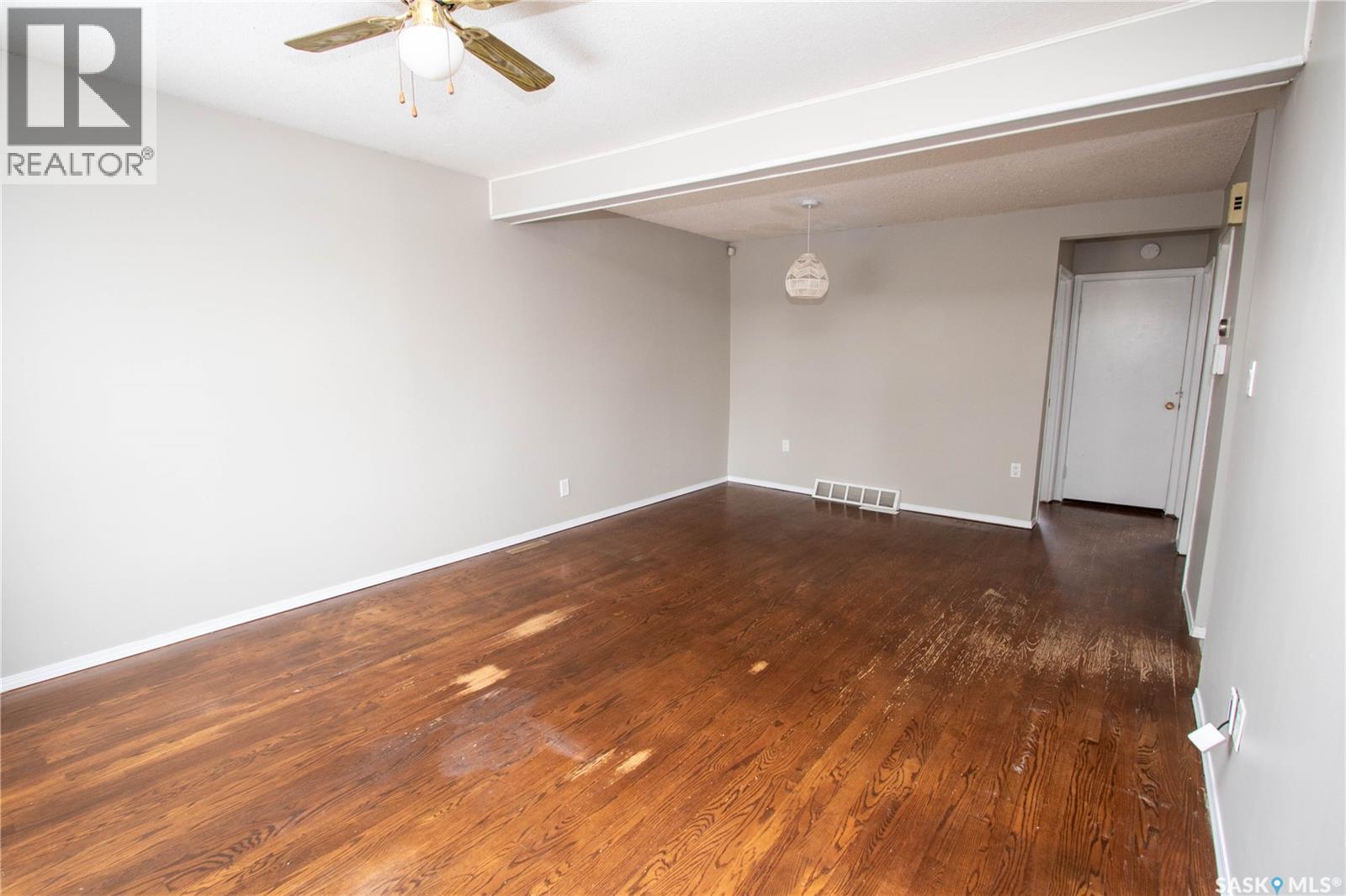 344 Angus Street, Regina, Saskatchewan  S4R 3K6 - Photo 7 - SK034022