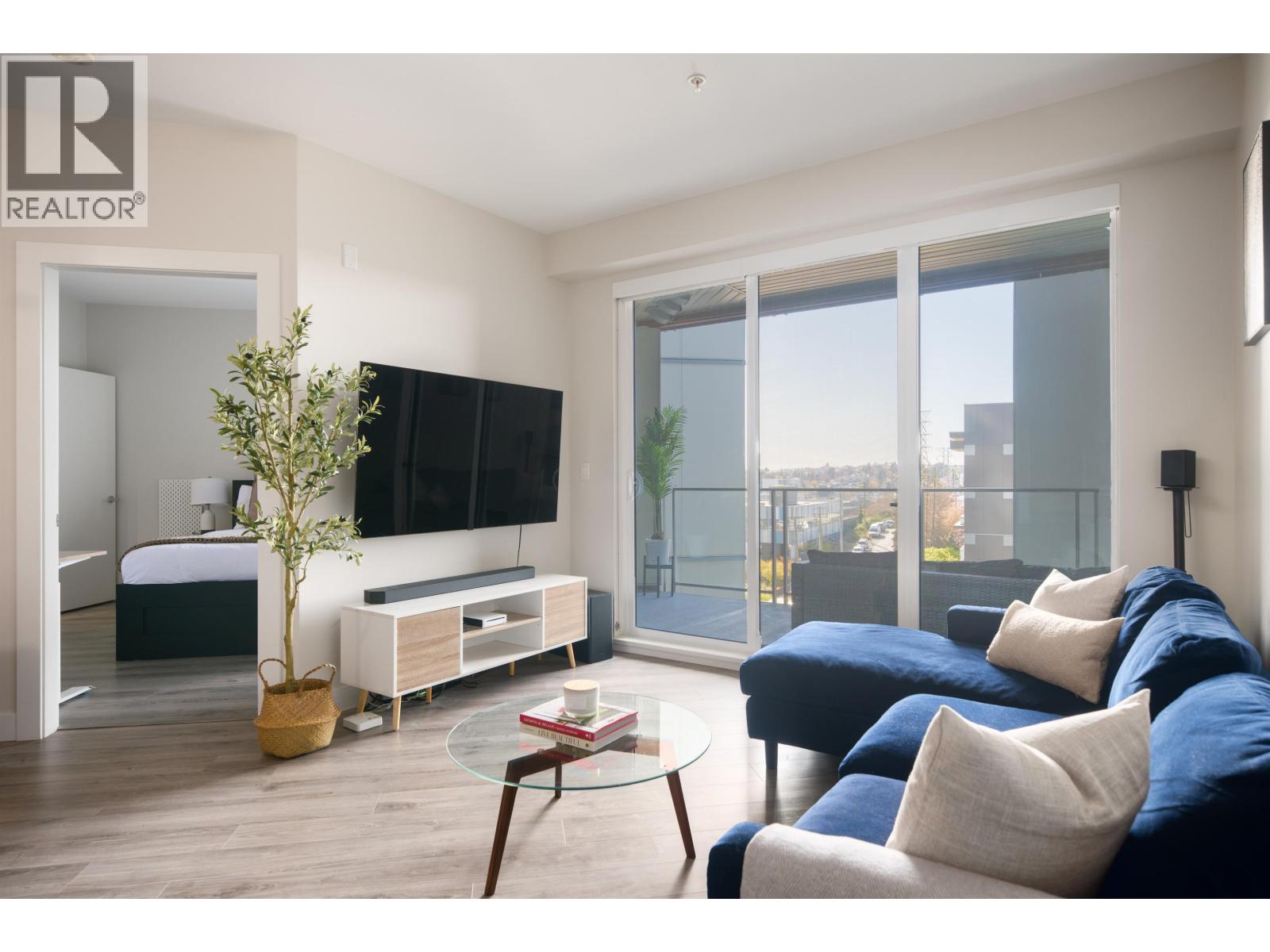 303 1768 GILMORE AVENUE, Burnaby, British Columbia