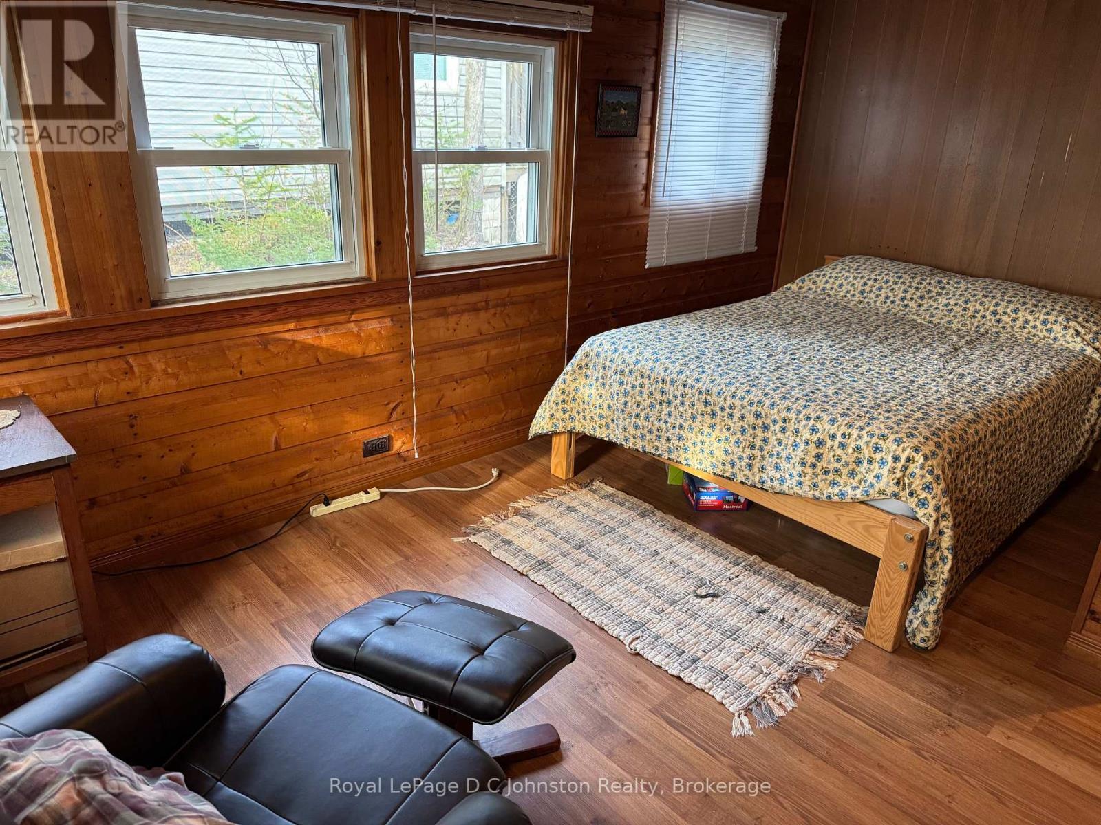 251 Bruce 13 Road, Native Leased Lands, Ontario  N0H 2L0 - Photo 12 - X13048434