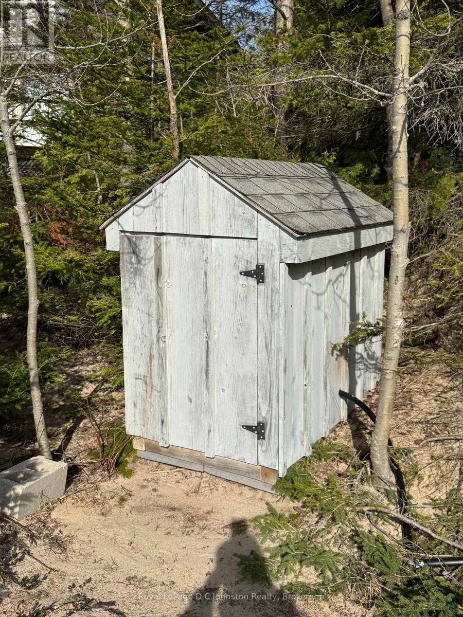 251 Bruce 13 Road, Native Leased Lands, Ontario  N0H 2L0 - Photo 22 - X13048434