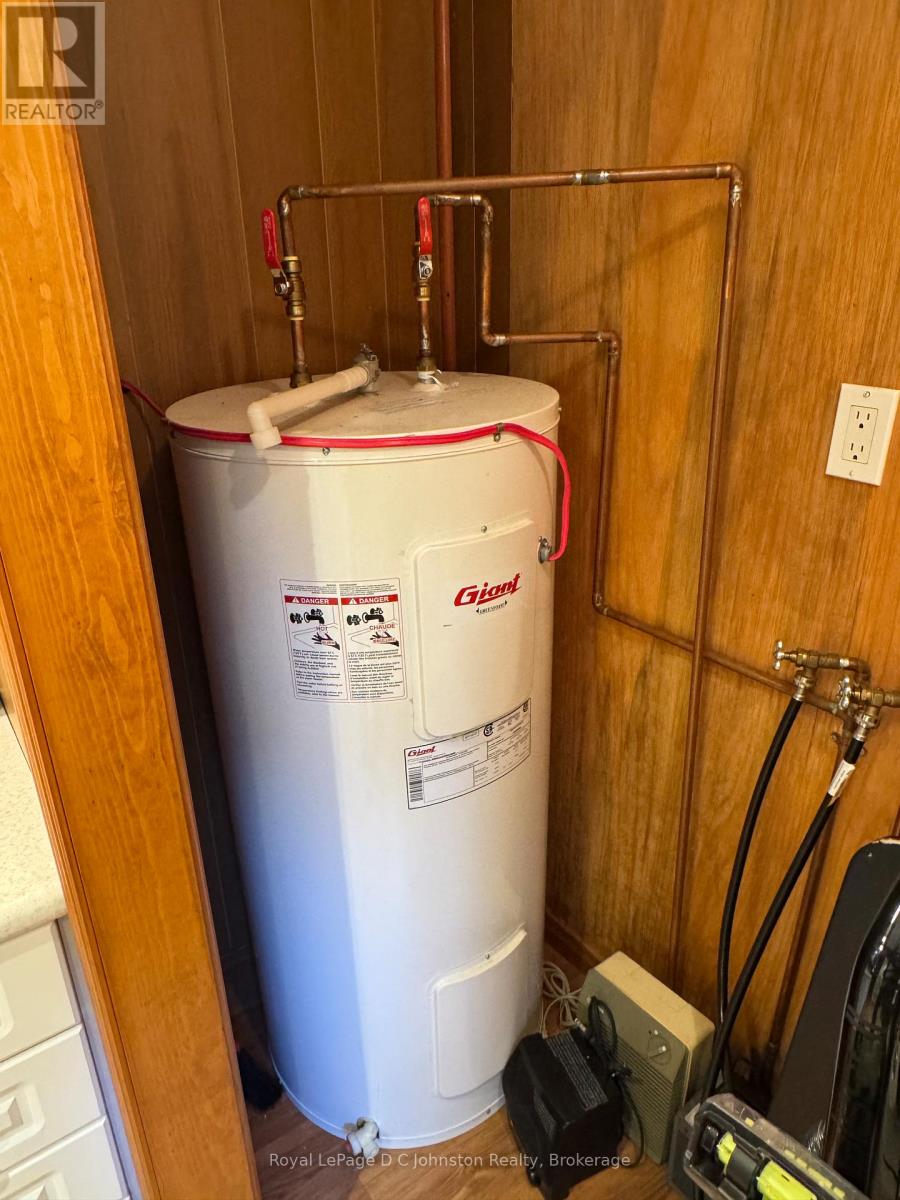 251 Bruce 13 Road, Native Leased Lands, Ontario  N0H 2L0 - Photo 24 - X13048434