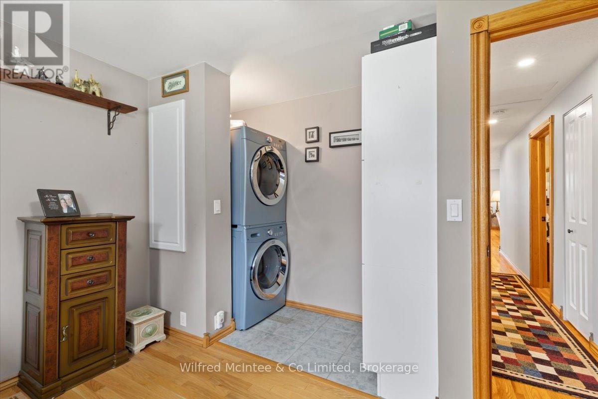 21571 Grey Road 16, Georgian Bluffs, Ontario  N0H 2N0 - Photo 19 - X13048592