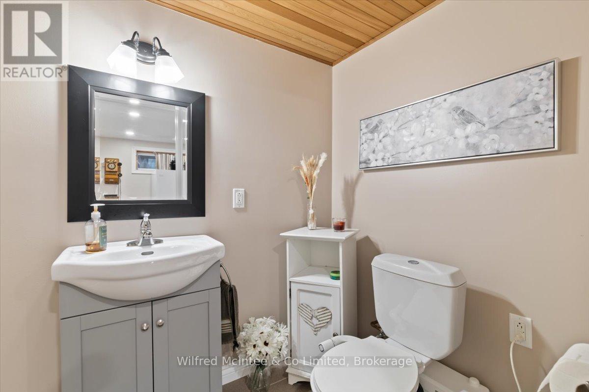 21571 Grey Road 16, Georgian Bluffs, Ontario  N0H 2N0 - Photo 26 - X13048592