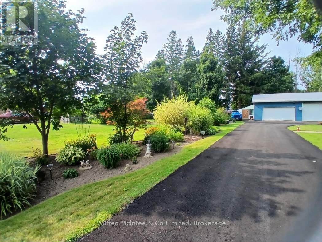 21571 Grey Road 16, Georgian Bluffs, Ontario  N0H 2N0 - Photo 3 - X13048592