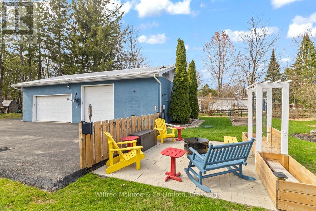 21571 Grey Road 16, Georgian Bluffs, Ontario  N0H 2N0 - Photo 4 - X13048592