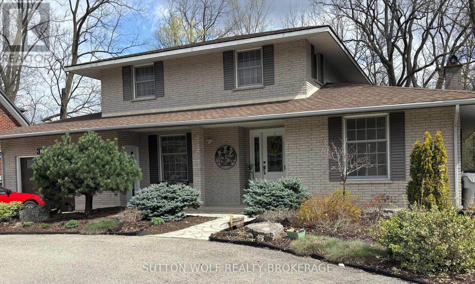 315 CARADOC STREET N, Strathroy-Caradoc, Ontario