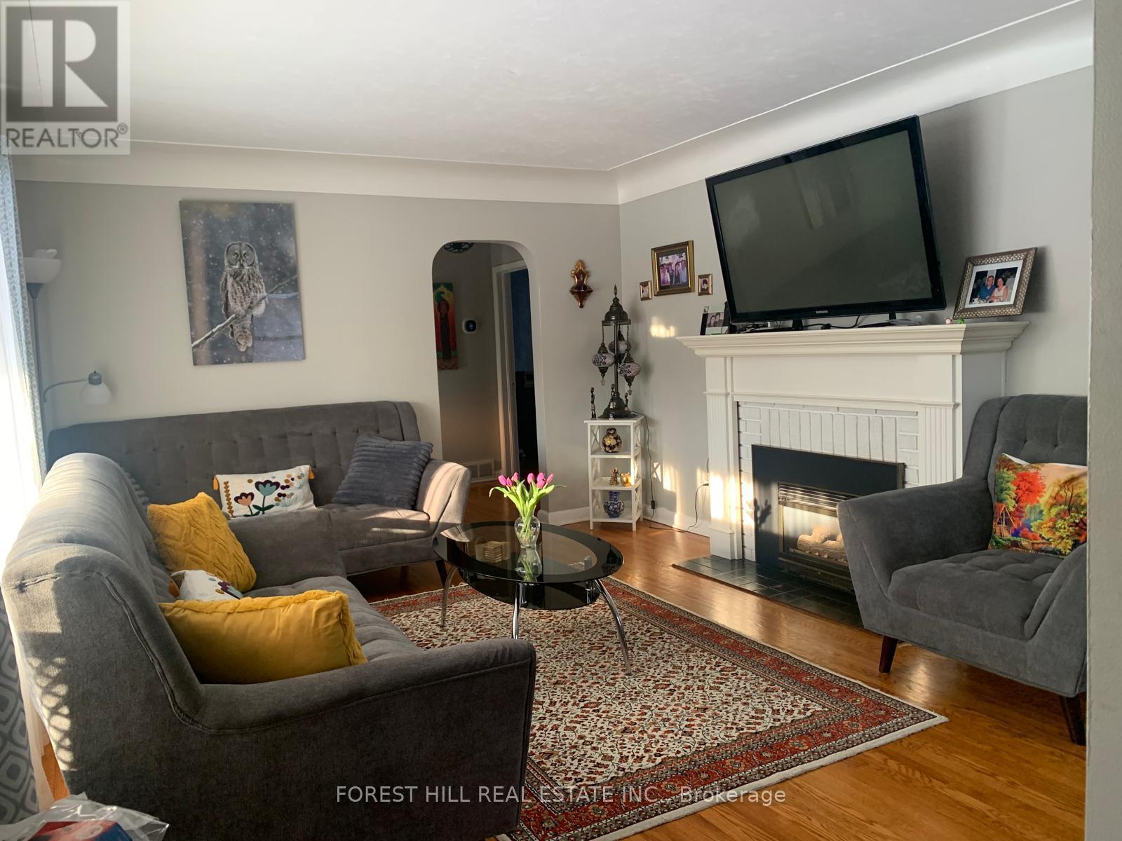 292 Griffith Street, London South, Ontario  N6K 2R6 - Photo 3 - X13048374