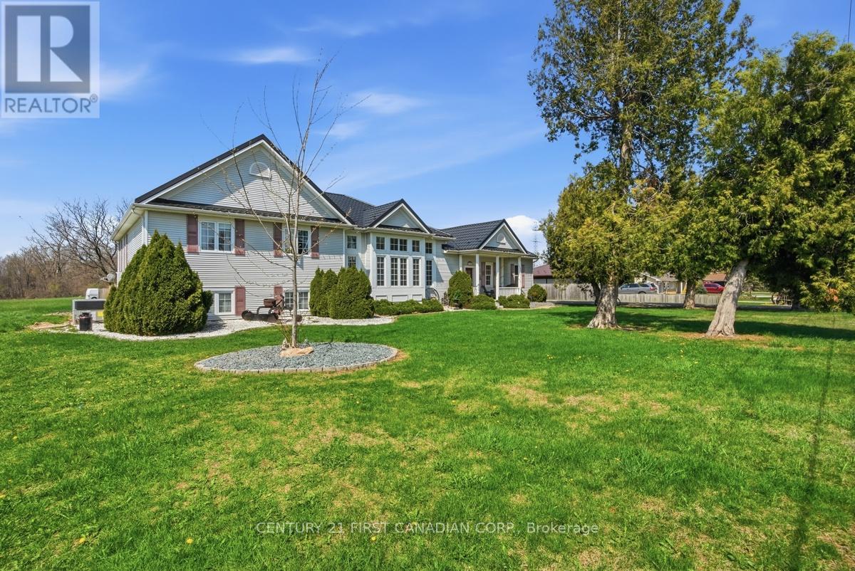 3159 Nauvoo Road, Brooke-Alvinston, Ontario  N0N 1A0 - Photo 2 - X13048426