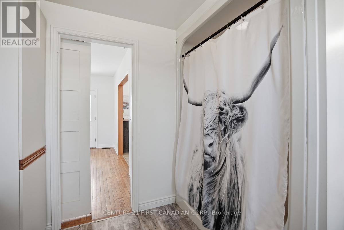 3159 Nauvoo Road, Brooke-Alvinston, Ontario  N0N 1A0 - Photo 20 - X13048426