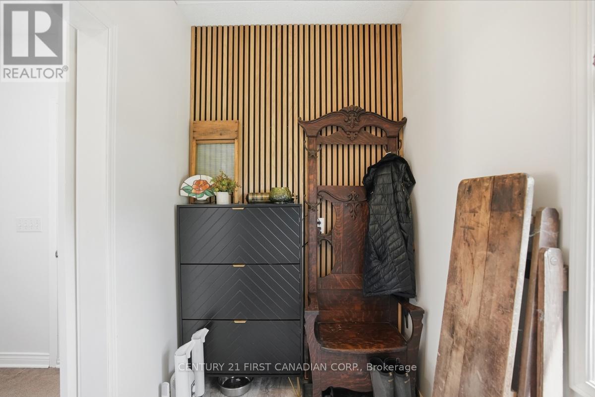 3159 Nauvoo Road, Brooke-Alvinston, Ontario  N0N 1A0 - Photo 21 - X13048426