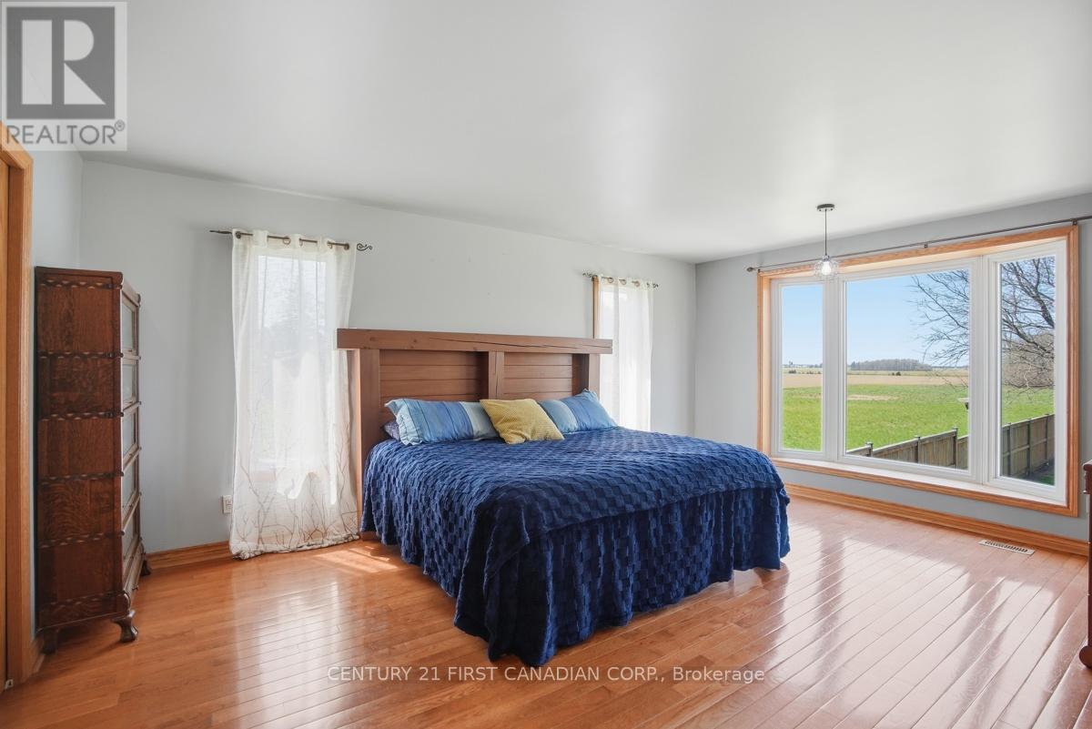 3159 Nauvoo Road, Brooke-Alvinston, Ontario  N0N 1A0 - Photo 23 - X13048426