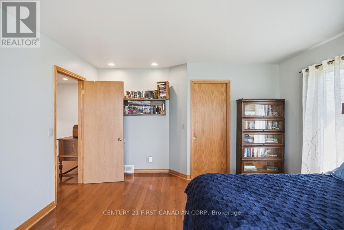 3159 Nauvoo Road, Brooke-Alvinston, Ontario  N0N 1A0 - Photo 24 - X13048426