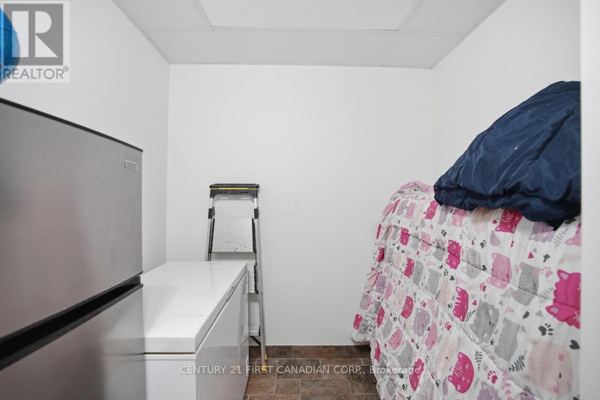 3159 Nauvoo Road, Brooke-Alvinston, Ontario  N0N 1A0 - Photo 32 - X13048426