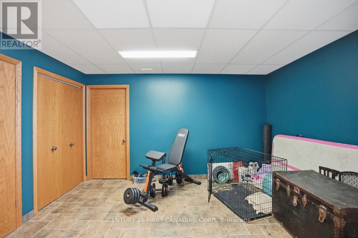 3159 Nauvoo Road, Brooke-Alvinston, Ontario  N0N 1A0 - Photo 33 - X13048426