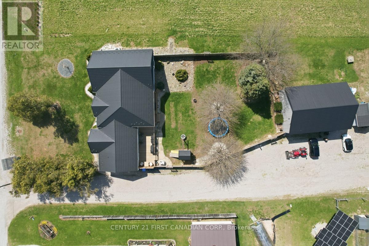 3159 Nauvoo Road, Brooke-Alvinston, Ontario  N0N 1A0 - Photo 46 - X13048426