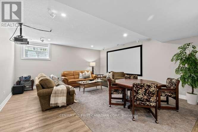 10331 Sherwood Crescent, Lambton Shores, Ontario  N0M 1T0 - Photo 23 - X13048580