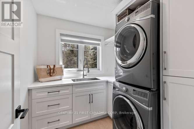 10331 Sherwood Crescent, Lambton Shores, Ontario  N0M 1T0 - Photo 32 - X13048580