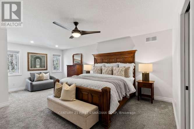 10331 Sherwood Crescent, Lambton Shores, Ontario  N0M 1T0 - Photo 37 - X13048580