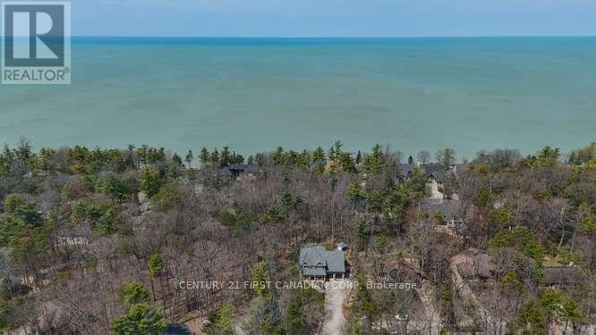 10331 Sherwood Crescent, Lambton Shores, Ontario  N0M 1T0 - Photo 4 - X13048580