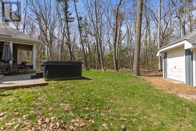 10331 Sherwood Crescent, Lambton Shores, Ontario  N0M 1T0 - Photo 46 - X13048580