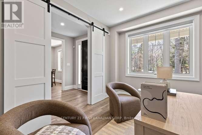 10331 Sherwood Crescent, Lambton Shores, Ontario  N0M 1T0 - Photo 9 - X13048580