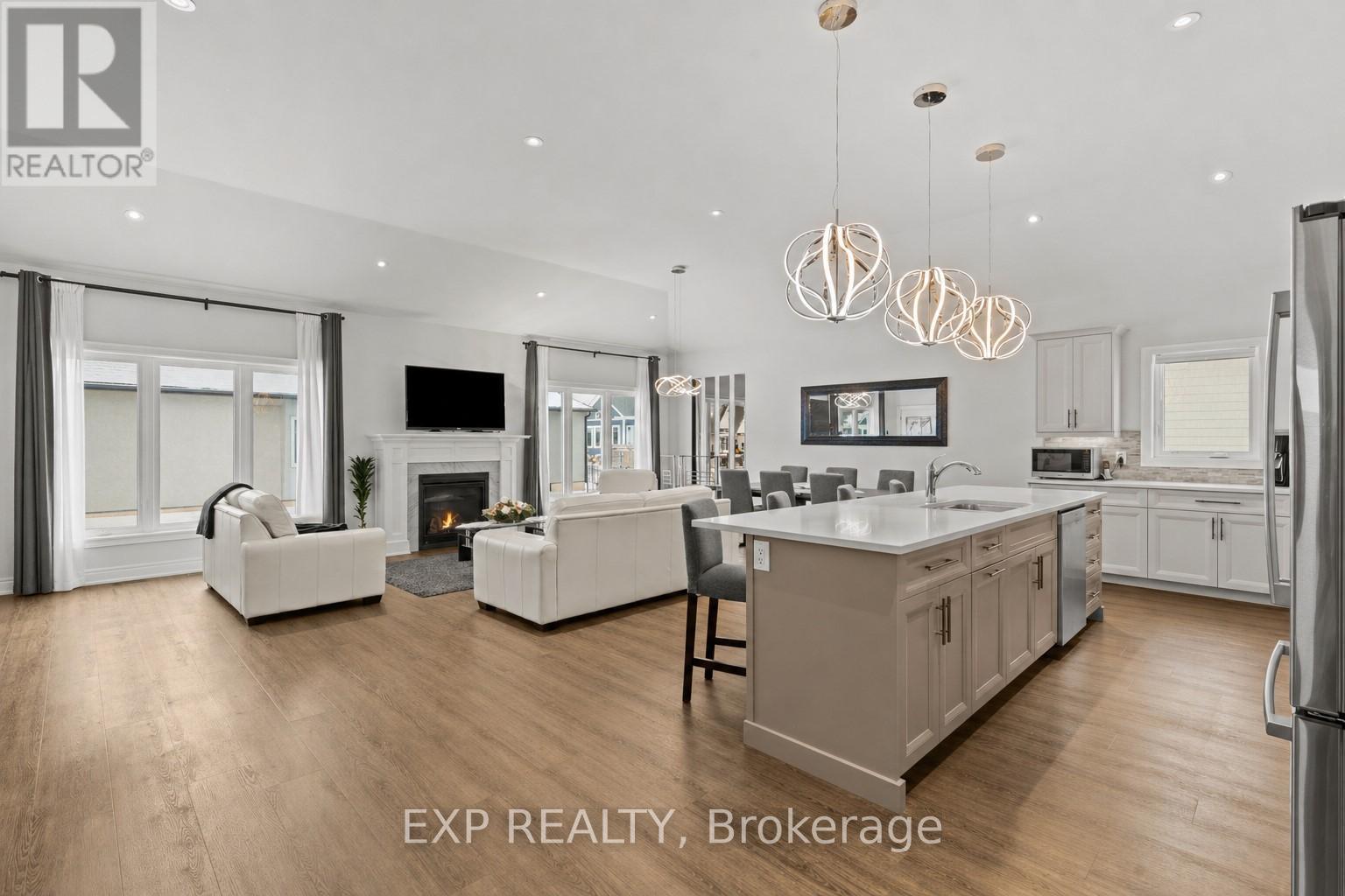 3571 Whispering Woods Trail, Fort Erie, Ontario  L0S 1N0 - Photo 13 - X12661210