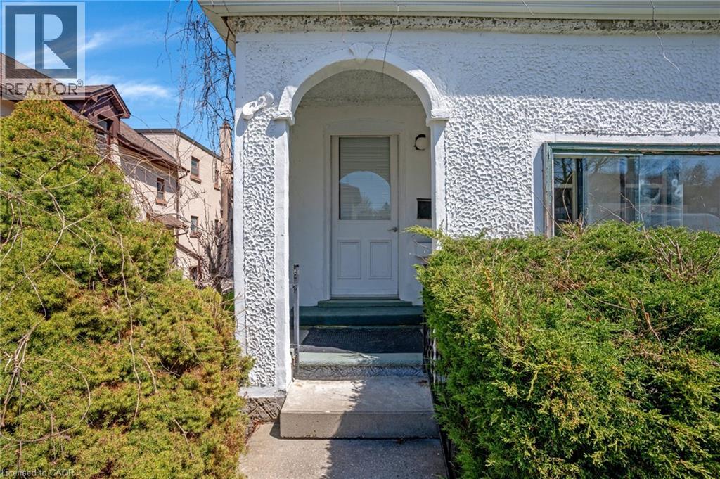 22 Samuel Street, Kitchener, Ontario  N2H 1P1 - Photo 4 - 40823266