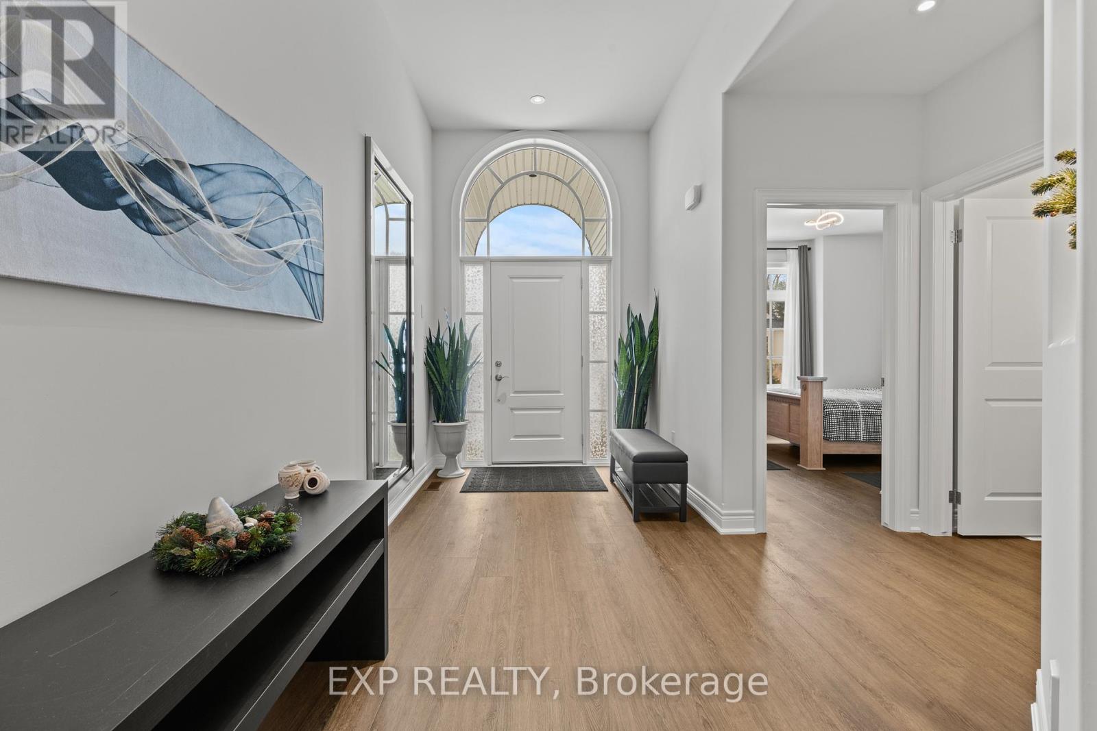 3571 Whispering Woods Trail, Fort Erie, Ontario  L0S 1N0 - Photo 4 - X12661210