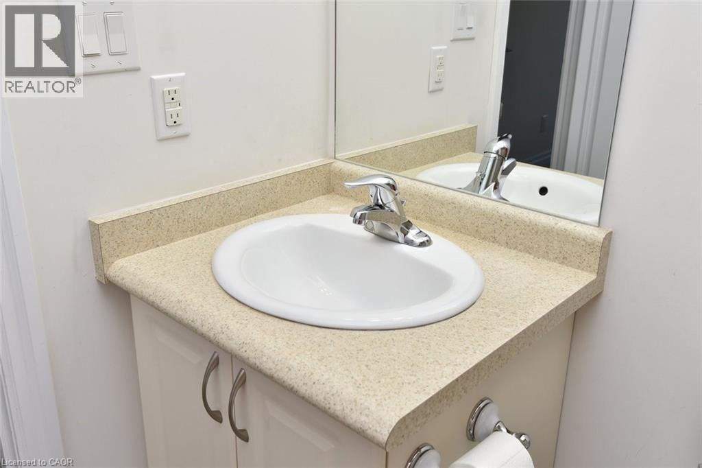 170 Rockhaven Lane Unit# 210, Hamilton, Ontario  L8B 1B5 - Photo 22 - 40824464