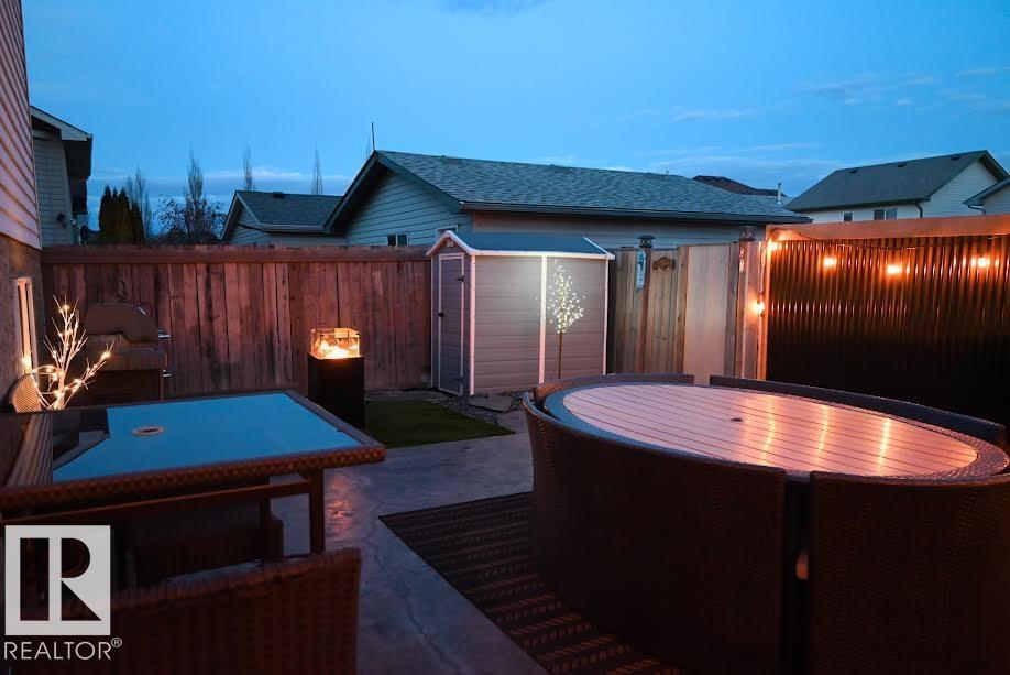 9119 166 AV NW, edmonton, Alberta