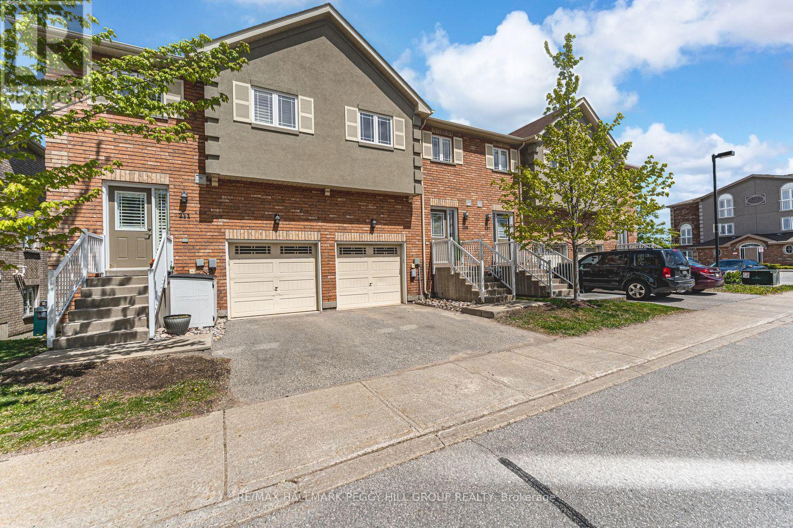 35 - 209 Harvie Road, Barrie, Ontario  L4N 9P8 - Photo 2 - S12882028