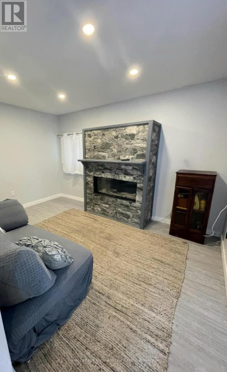 630 First Street S, Gravenhurst, Ontario  P1P 1K1 - Photo 12 - X13048414