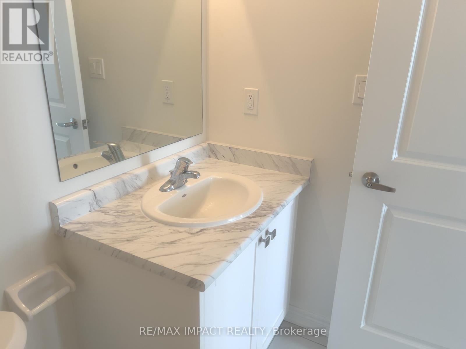 317 Coronation Road, Whitby, Ontario  L1P 0P8 - Photo 12 - E13048162