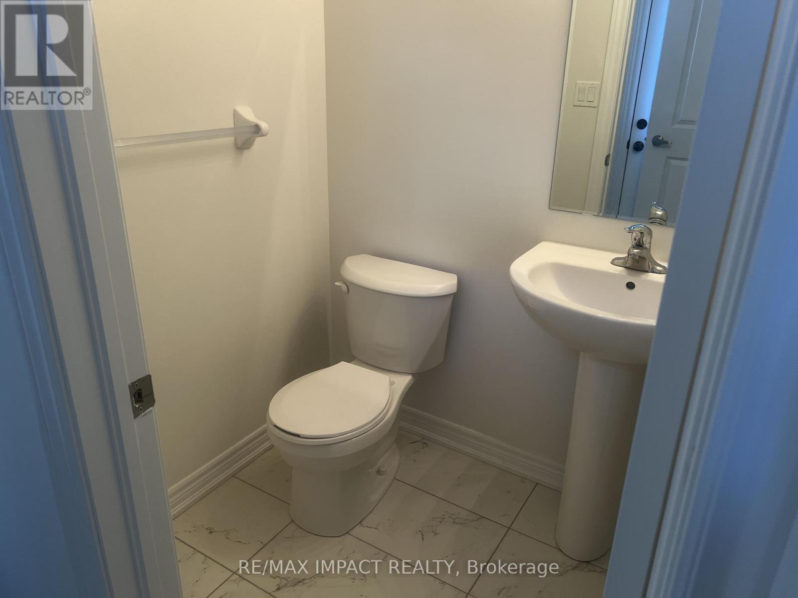 317 Coronation Road, Whitby, Ontario  L1P 0P8 - Photo 7 - E13048162