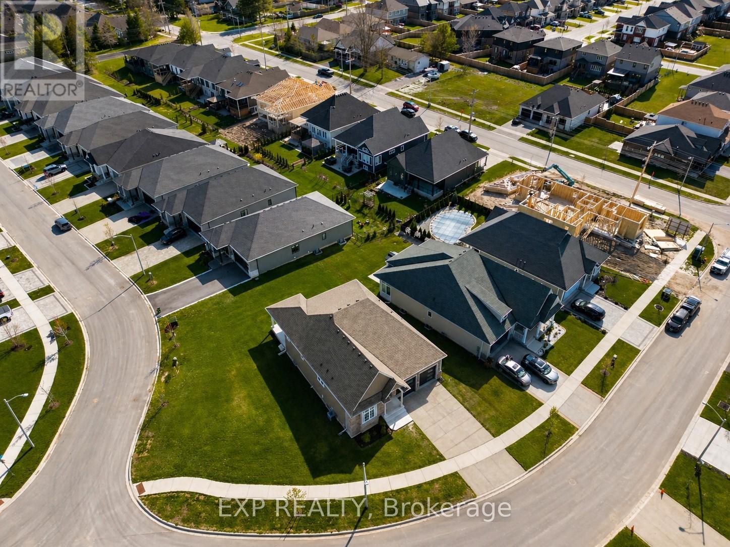 3571 Whispering Woods Trail, Fort Erie, Ontario  L0S 1N0 - Photo 43 - X12661210