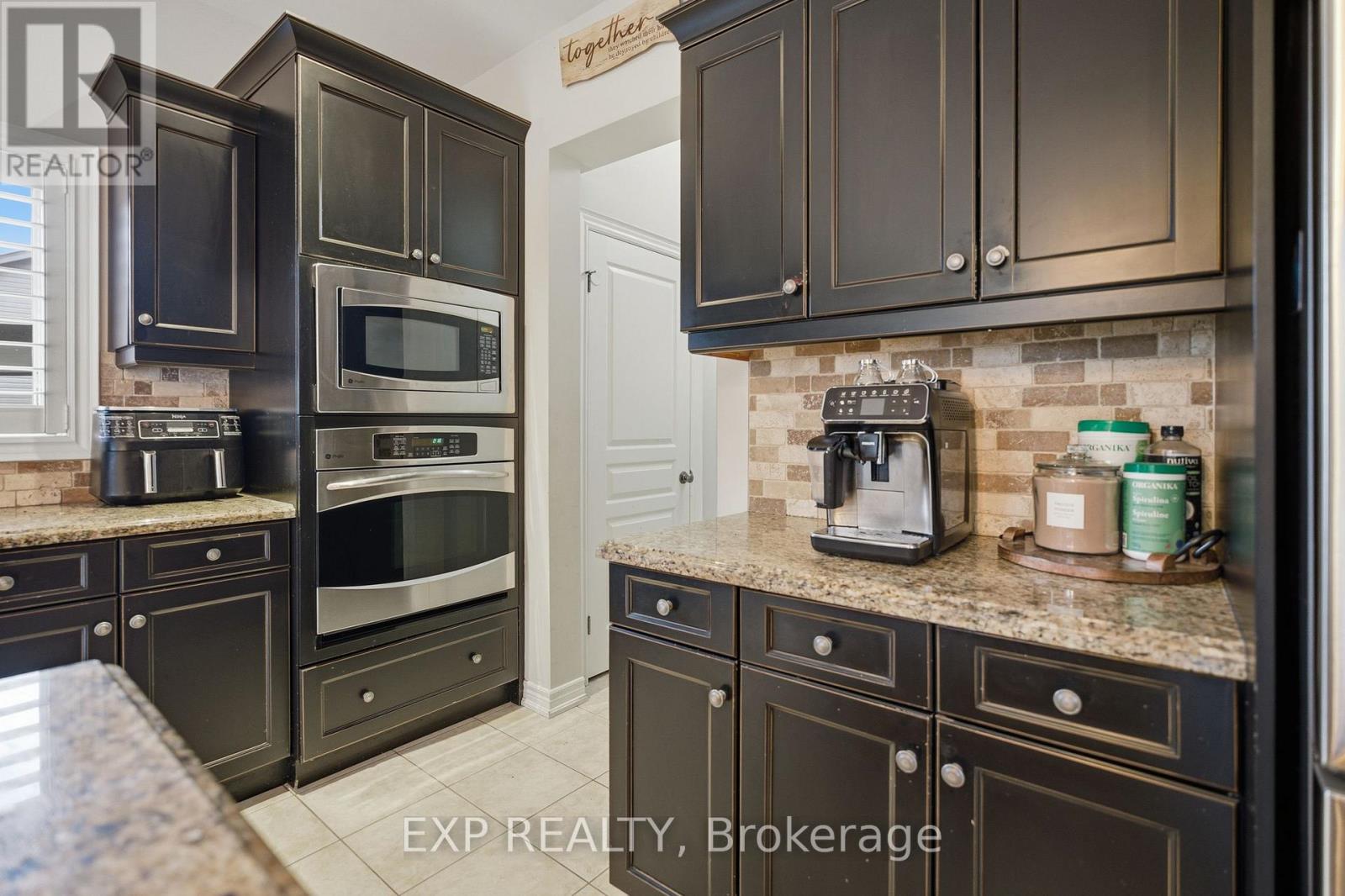 5783 Jake Crescent, Niagara Falls, Ontario  L2H 0G3 - Photo 13 - X13048008