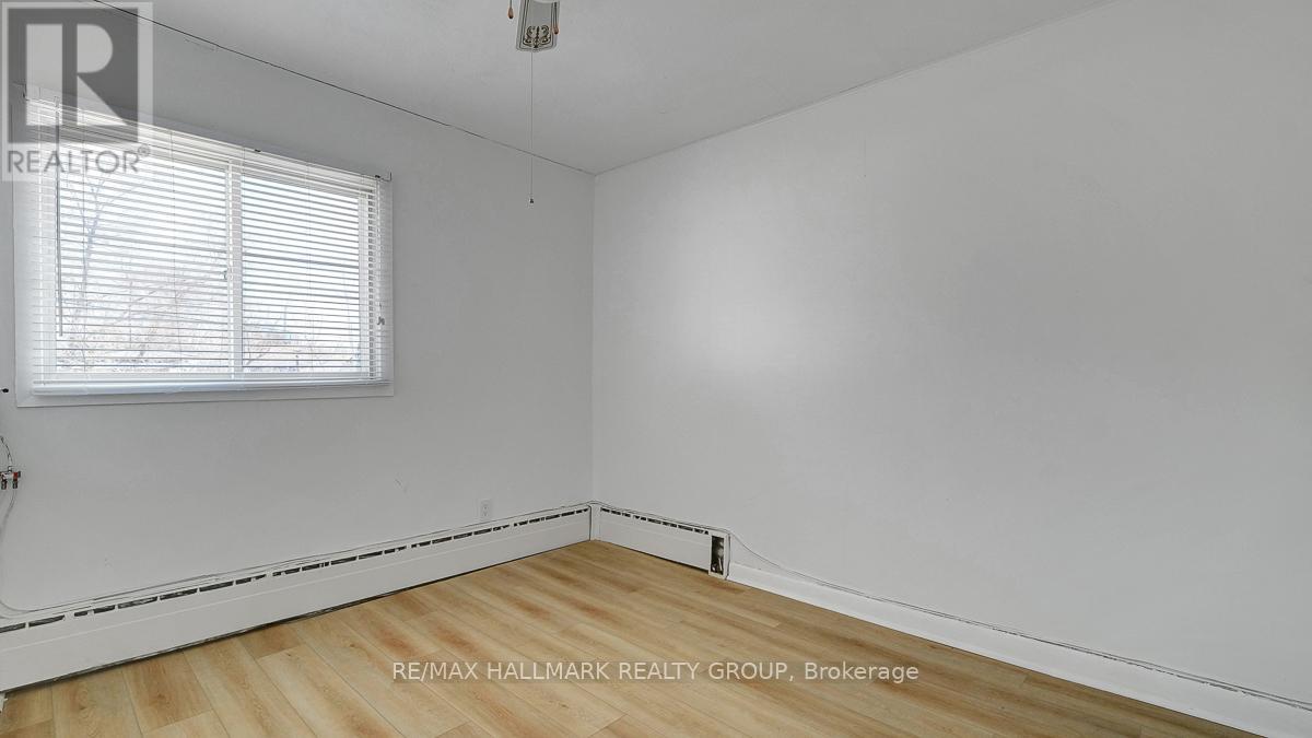 264 Michel Circle, Ottawa, Ontario  K1L 7P9 - Photo 24 - X12926886